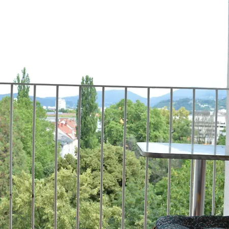 Zentrales Park-Side Apartment - 2Br - Free Parking - 2 Balkone Apartman *