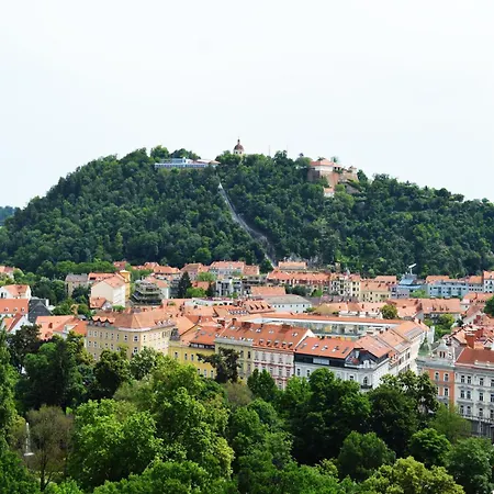 Апартаменти Zentrales Park-side - 2br - Free Parking - 2 Balkone *