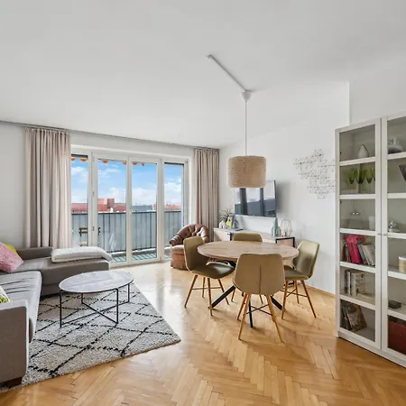 Zentrales Park-Side Apartment - 2Br - Free Parking - 2 Balkone *