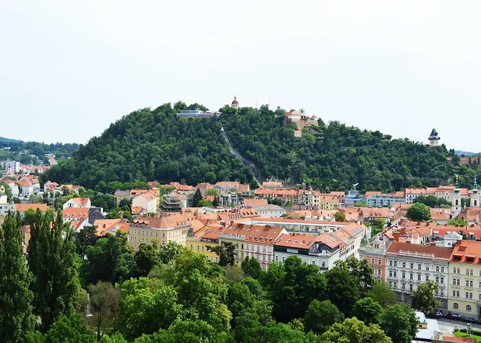 Apartament Zentral Und Ruhig Am Park - 2br - Gratis Parken - 2 Balkone *